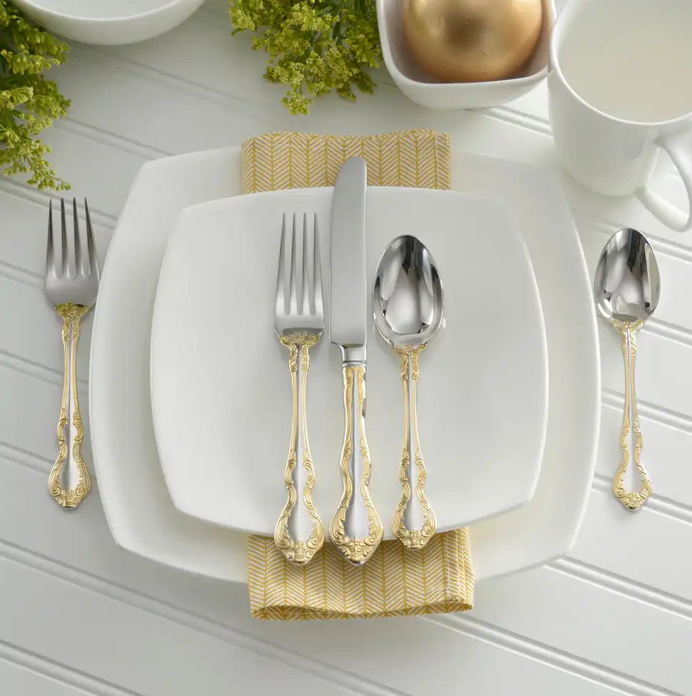 Golden Mandolina 45-Piece Flatware Set